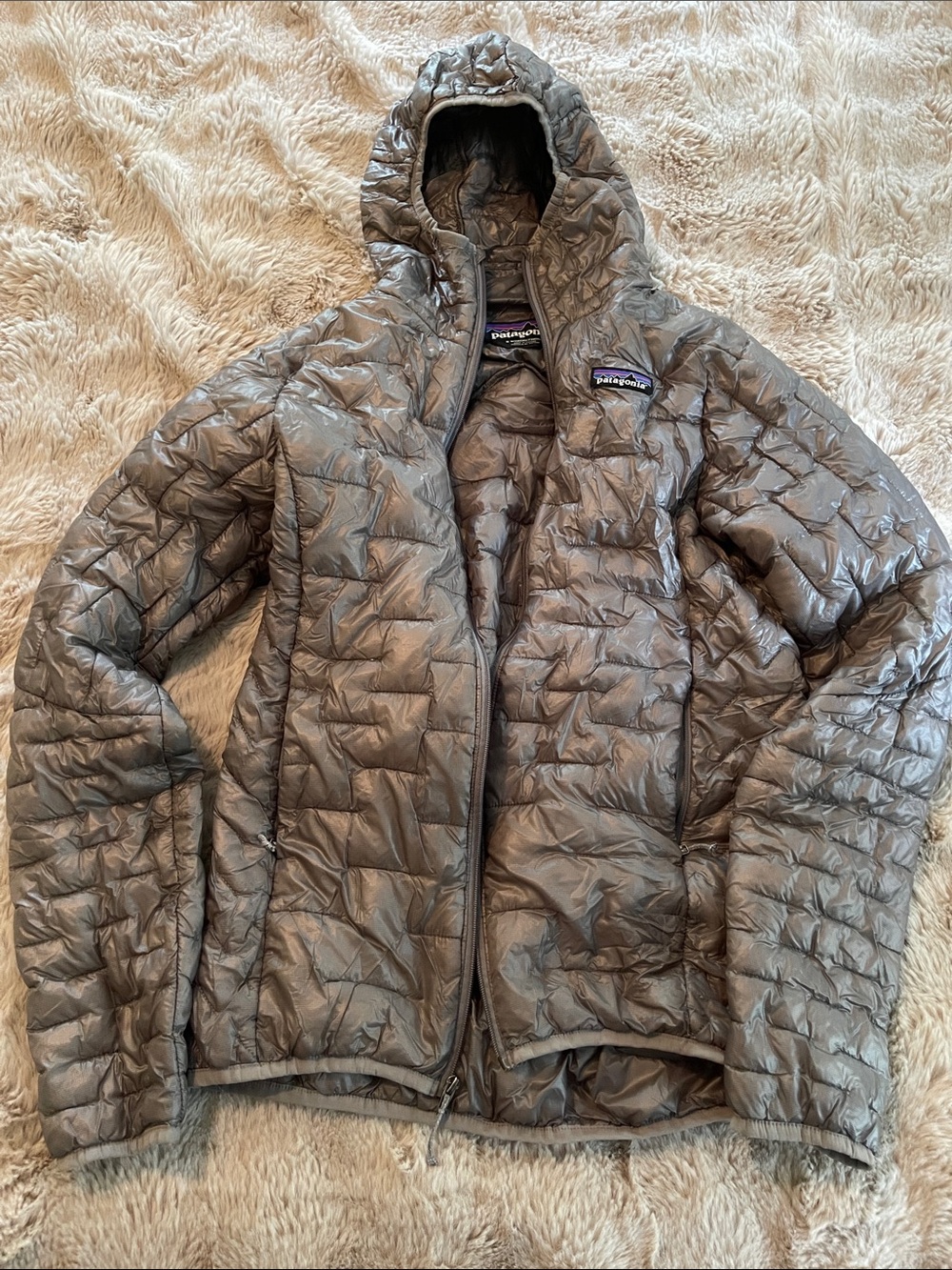 Patagonia Women's Hooded Quilted Puffer Jacket